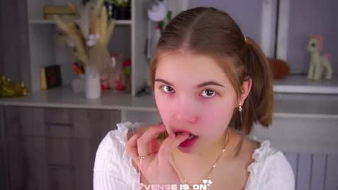 Jenny online show from 01/10/26, 01:18