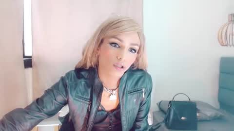 Oriana braom online show from 03/04/25, 09:22