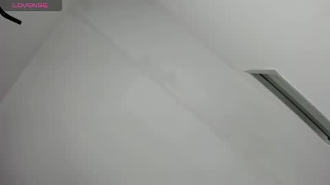 Snapshot of oriana_guzman chatting on 10/10/25, 10:42 Miss Guzman online show from 10/10/25, 10:42