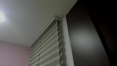 Snapshot of oriana_guzman chatting on 04/27/26, 02:20 Miss Guzman online show from 04/27/26, 02:20