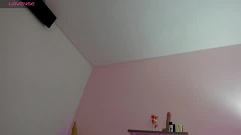 Snapshot of oriana_guzman chatting on 05/11/26, 05:24 Miss Guzman online show from 05/11/26, 05:24