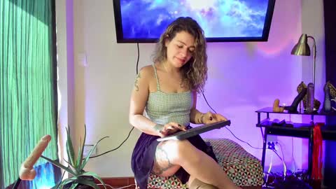 Oriana online show from 01/15/25, 02:02