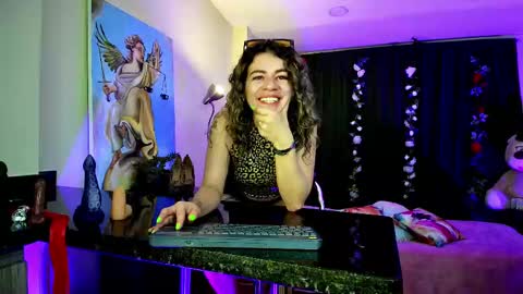 Oriana online show from 02/10/25, 05:03