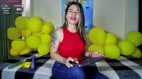 Snapshot of oriana_thomson2 chatting on 05/21/26, 06:59 Oriana online show from 05/21/26, 06:59
