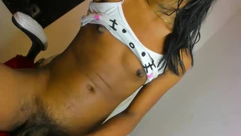 Snapshot of orianadollx chatting on 12/19/25, 11:01 Oriana online show from 12/19/25, 11:01