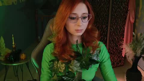 Orianna -  Hi Im into geek culture cosplay crafting LARP games. Shall we play DnD online show from 12/06/24, 04:49