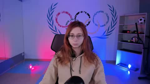 Orianna -  Hi Im into geek culture cosplay crafting LARP games. Shall we play DnD online show from 12/12/24, 09:30