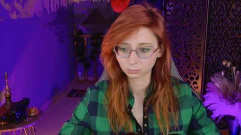 Orianna -  Hi Im into geek culture cosplay crafting LARP games. Shall we play DnD online show from 12/14/24, 03:15