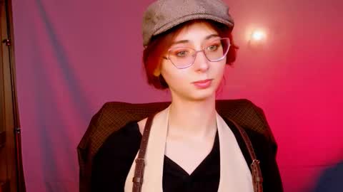 Orianna -  Hi Im into geek culture cosplay crafting LARP games. Shall we play DnD online show from 09/19/25, 01:56