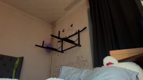 Snapshot of origamicat chatting on 01/15/26, 09:07 origamicat online show from 01/15/26, 09:07