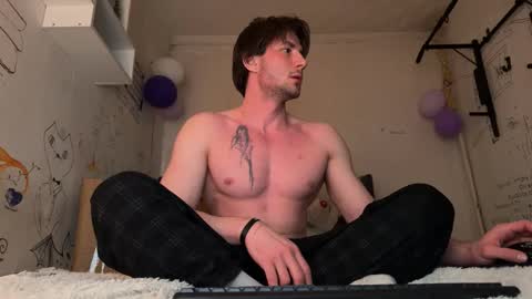 Snapshot of origamicat chatting on 01/17/26, 02:22 origamicat online show from 01/17/26, 02:22