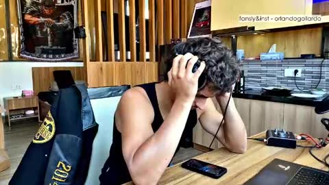 Fansly and Instagram -  online show from 04/22/26, 11:39