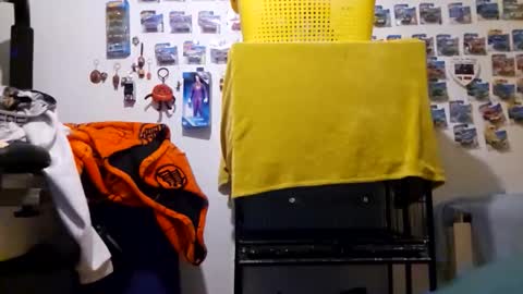 orlandovilla48 online show from 12/17/25, 09:32