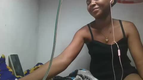 ornellahhh online show from 11/10/25, 10:36