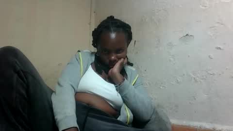 Snapshot of ornettee chatting on 10/07/25, 08:50 ornettee online show from 10/07/25, 08:50