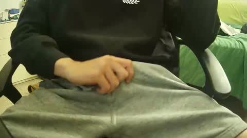 Snapshot of orobrus chatting on 11/01/25, 05:04 Oroborus online show from 11/01/25, 05:04