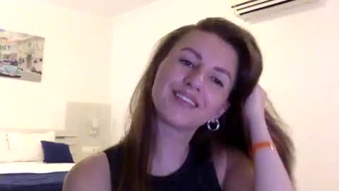 orvaline online show from 04/30/26, 05:52