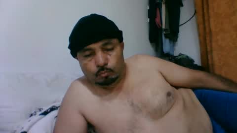 oscarjhe3512 online show from 04/12/26, 03:00