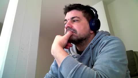 Snapshot of oscarleo chatting on 01/08/26, 12:07 the venetian online show from 01/08/26, 12:07