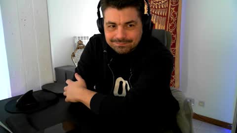 Snapshot of oscarleo chatting on 02/22/26, 12:47 the venetian online show from 02/22/26, 12:47