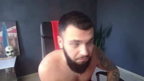 Snapshot of oscarwills chatting on 07/31/26, 03:11 OscarWills online show from 07/31/26, 03:11
