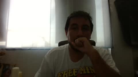 Snapshot of oscaryn_martell chatting on 10/19/25, 06:41 oscaryn_martell online show from 10/19/25, 06:41