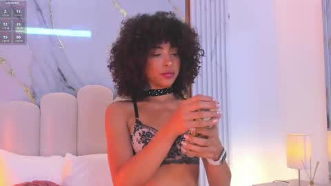 Snapshot of oshun_25 chatting on 09/17/25, 12:51 Oshun online show from 09/17/25, 12:51