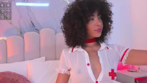 Snapshot of oshun_25 chatting on 09/20/25, 12:28 Oshun online show from 09/20/25, 12:28