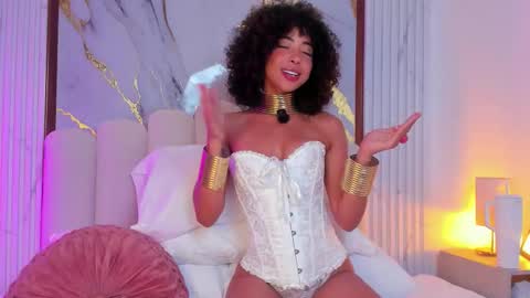 Snapshot of oshun_25 chatting on 12/14/25, 06:52 Oshun online show from 12/14/25, 06:52