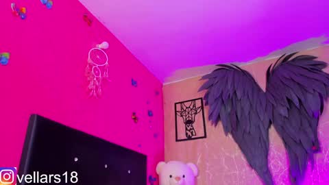 Snapshot of osiris_doll chatting on 02/23/25, 08:00 vella online show from 02/23/25, 08:00
