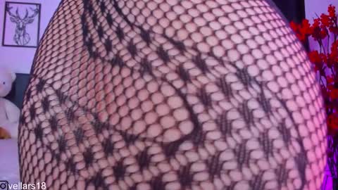 Snapshot of osiris_doll chatting on 02/15/26, 09:00 vella online show from 02/15/26, 09:00