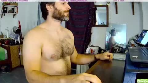 Snapshot of osito_blanco chatting on 12/05/25, 03:37 Osito Blanco online show from 12/05/25, 03:37