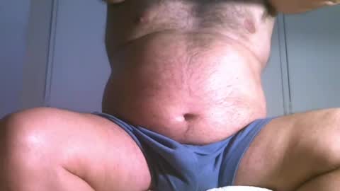 Snapshot of osolicencioso chatting on 03/08/25, 06:26 Oso Licencioso online show from 03/08/25, 06:26