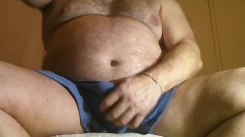 Snapshot of osolicencioso chatting on 09/29/25, 04:06 Oso Licencioso online show from 09/29/25, 04:06