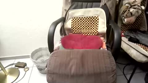 Snapshot of osterhaase chatting on 02/09/26, 05:06 osterhaase online show from 02/09/26, 05:06