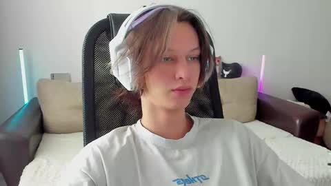 Ostin online show from 02/03/26, 09:25