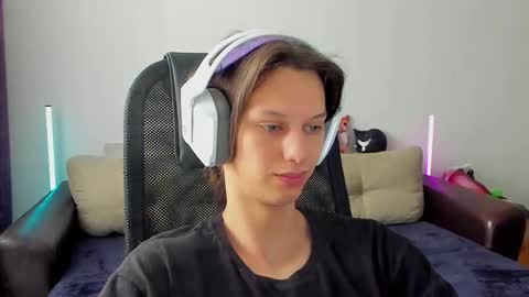 Ostin online show from 03/03/26, 07:47