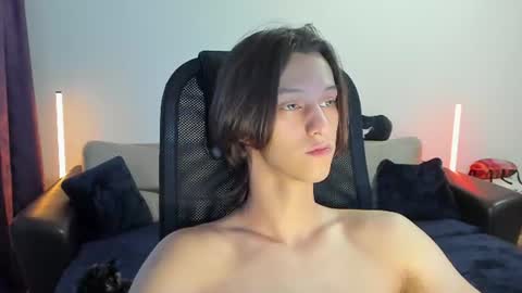Snapshot of ostin_meoww chatting on 07/20/26, 02:52 Ostin online show from 07/20/26, 02:52