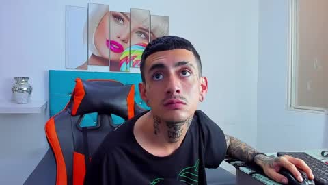 Snapshot of ostinmills chatting on 12/13/24, 04:49 Ostin baby online show from 12/13/24, 04:49