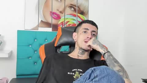 Snapshot of ostinmills chatting on 12/16/24, 02:38 Ostin baby online show from 12/16/24, 02:38