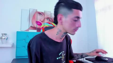 Snapshot of ostinmills chatting on 12/16/24, 05:54 Ostin baby online show from 12/16/24, 05:54