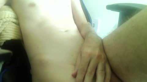 Snapshot of osyryx chatting on 12/08/24, 01:14 Lucas online show from 12/08/24, 01:14