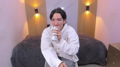 Otto Andrew online show from 04/24/26, 03:09