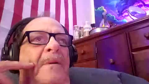 Snapshot of ou8124824 chatting on 10/21/25, 12:39 ou8124824 online show from 10/21/25, 12:39