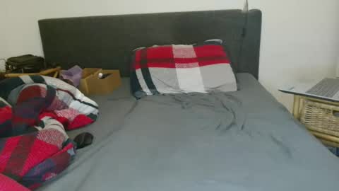 Snapshot of oudzktjong chatting on 01/26/25, 03:59 kars online show from 01/26/25, 03:59