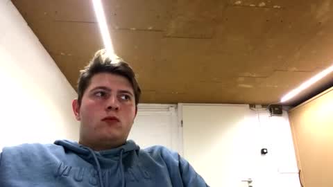 outflayd online show from 12/15/25, 09:08