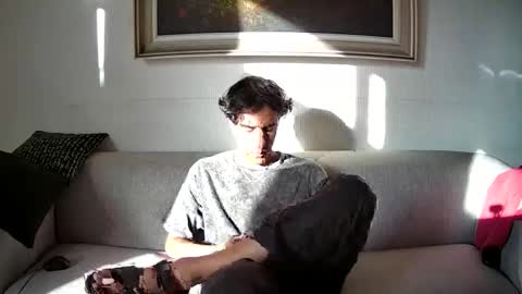 Snapshot of outtamatik chatting on 01/02/25, 10:33 G online show from 01/02/25, 10:33