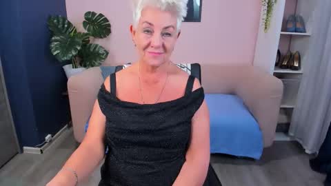 Snapshot of over50games chatting on 10/24/25, 08:44 Alla online show from 10/24/25, 08:44