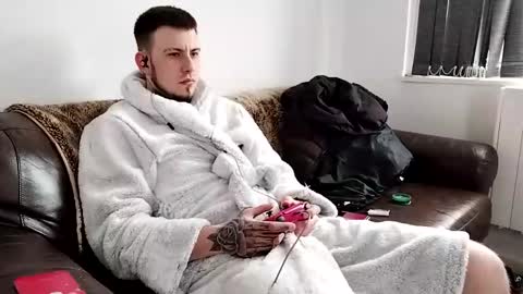 Owen kayz online show from 03/24/26, 12:32