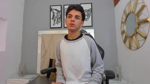 Snapshot of owen__johnson chatting on 09/18/25, 11:23 Owen Johnson online show from 09/18/25, 11:23